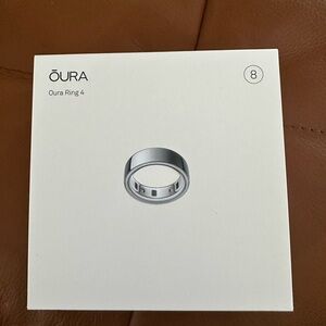 Oura Ring 4 Size 8 Silver